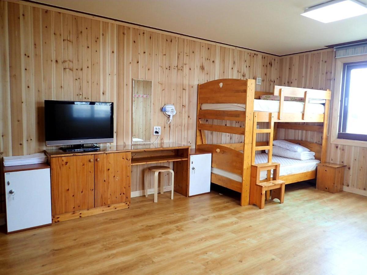 Galeum Guesthouse Seogwipo Bagian luar foto